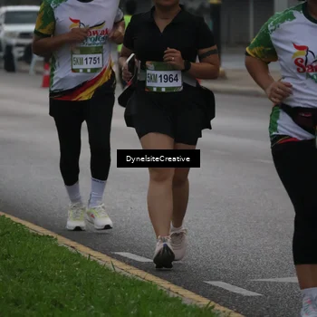 Runner Photo 7854511