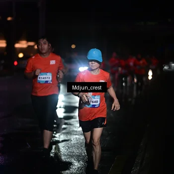 Runner Photo 7854635