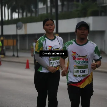 Runner Photo 7854704