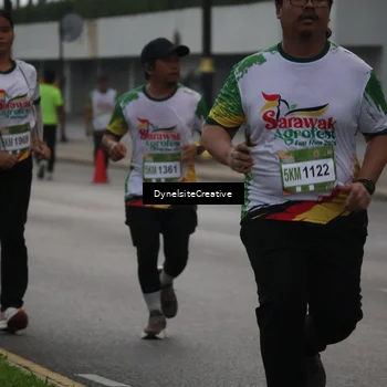 Runner Photo 7854713