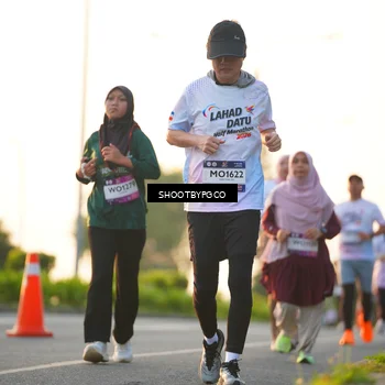 Runner Photo 7854843