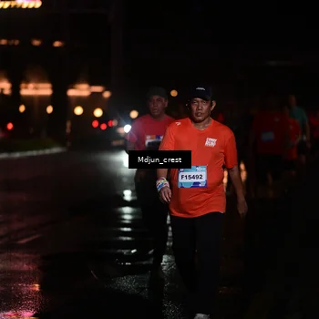 Runner Photo 7854973
