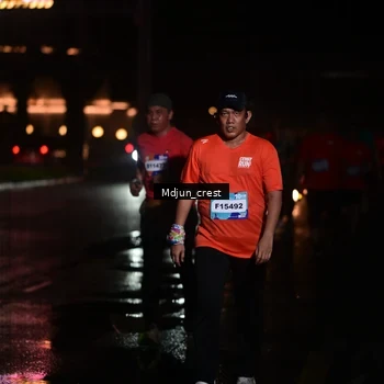 Runner Photo 7854983