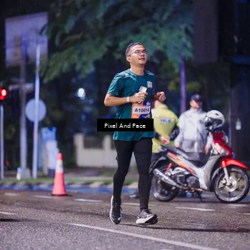 Runner Photo 7855073