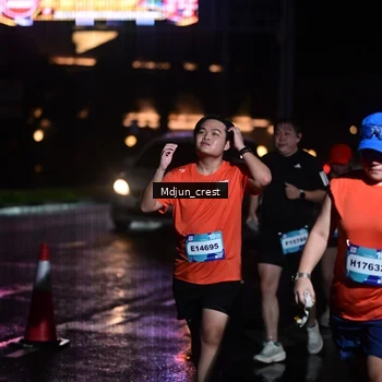 Runner Photo 7855086