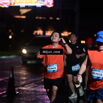 Runner Photo 7855109