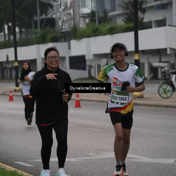 Runner Photo 7855247