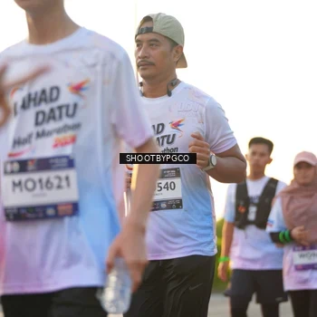 Runner Photo 7855261