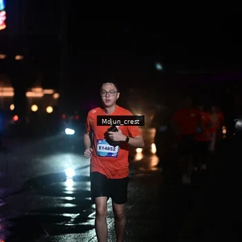 Runner Photo 7855302