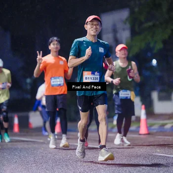 Runner Photo 7855330