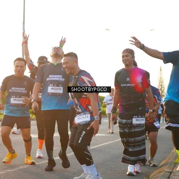 Runner Photo 7855351