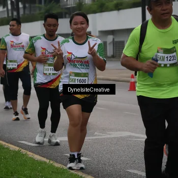 Runner Photo 7855354