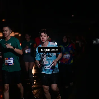 Runner Photo 7855425