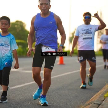 Runner Photo 7855456