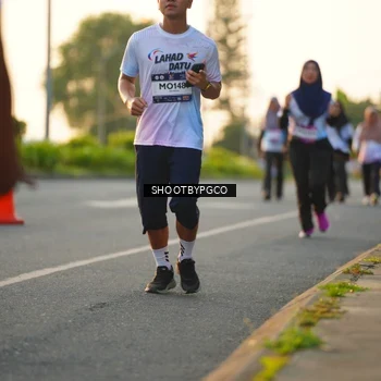 Runner Photo 7855481