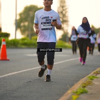 Runner Photo 7855493