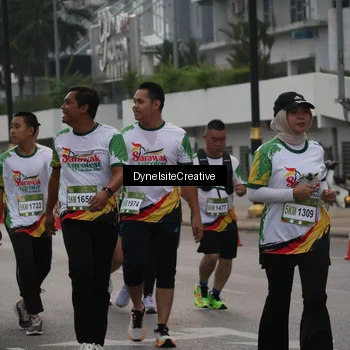 Runner Photo 7855495