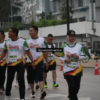Runner Photo 7855497