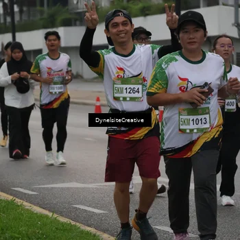Runner Photo 7855561
