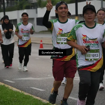 Runner Photo 7855711