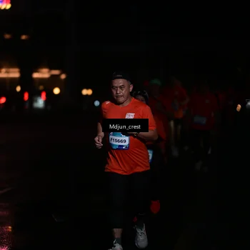 Runner Photo 7855836
