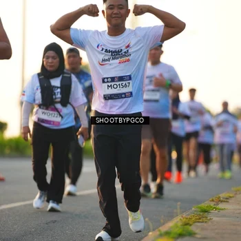 Runner Photo 7855914