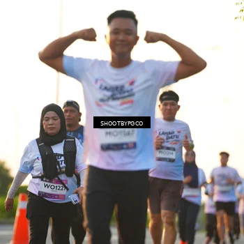 Runner Photo 7855922