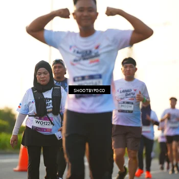 Runner Photo 7855963