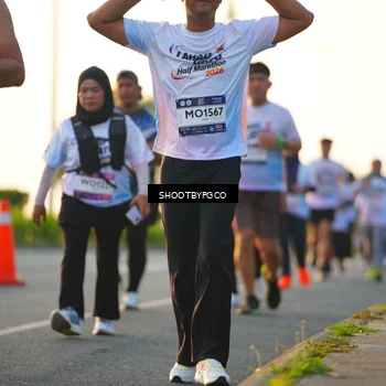 Runner Photo 7855994