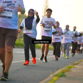 Runner Photo 7856003