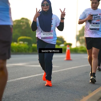 Runner Photo 7856037
