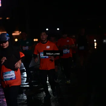 Runner Photo 7856040