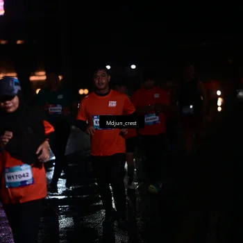 Runner Photo 7856041