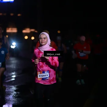 Runner Photo 7856068