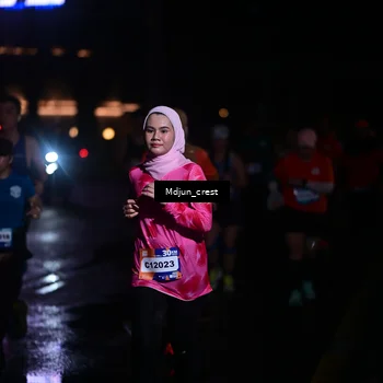 Runner Photo 7856075