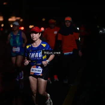 Runner Photo 7856101