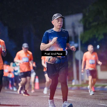 Runner Photo 7856141