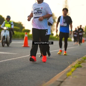 Runner Photo 7856229