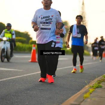 Runner Photo 7856232