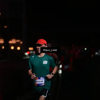 Runner Photo 7856251