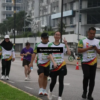 Runner Photo 7856285