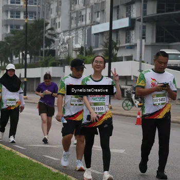 Runner Photo 7856296