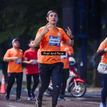 Runner Photo 7856302