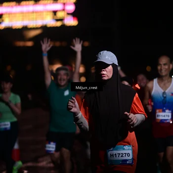 Runner Photo 7856350