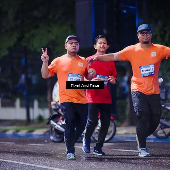 Runner Photo 7856373