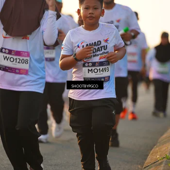 Runner Photo 7856411
