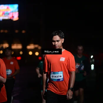 Runner Photo 7856414