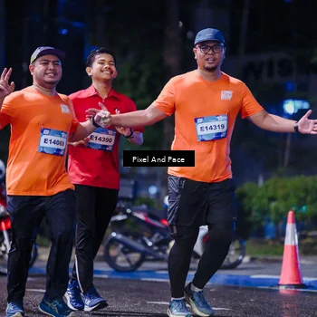 Runner Photo 7856415