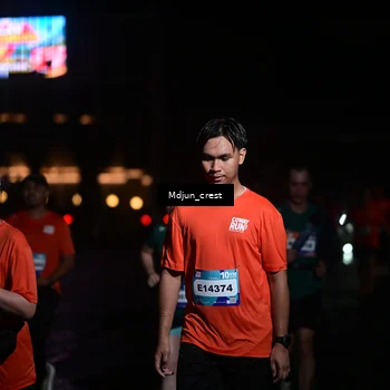 Runner Photo 7856416