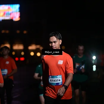 Runner Photo 7856421